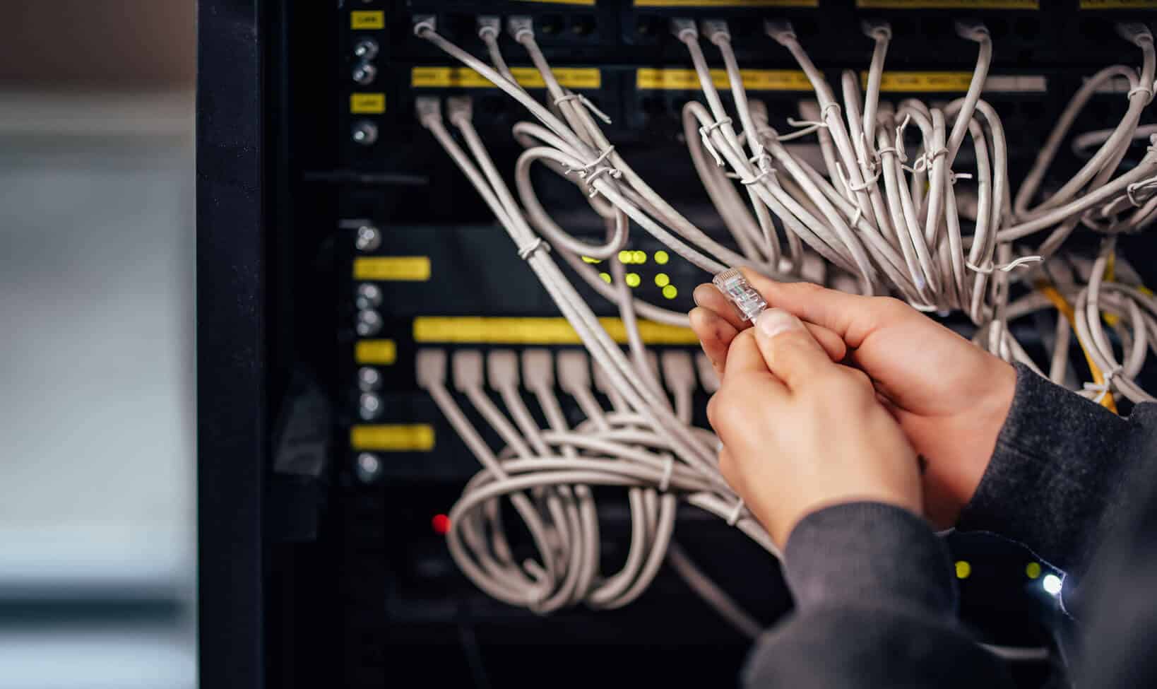Gold plated cable connector